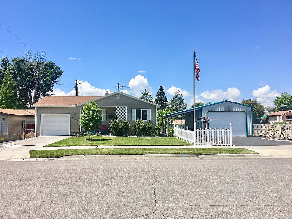 1st image of 1455 Willow Ave