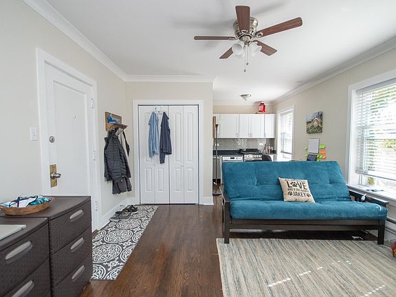 3rd image of 2128 N Dayton St #305