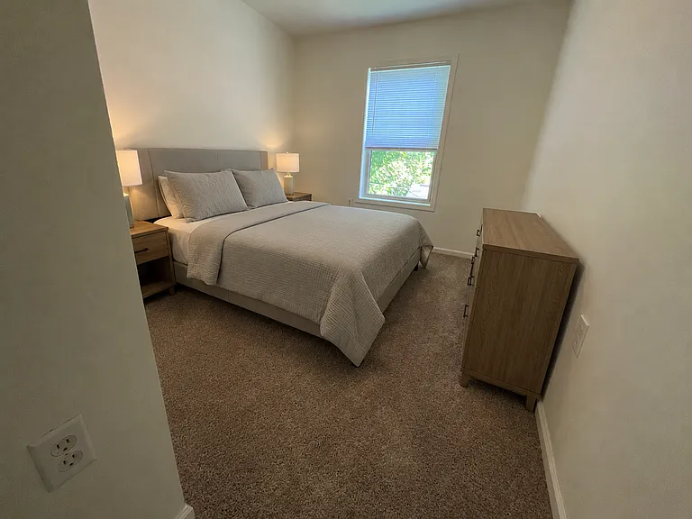 524 W Pleasant St — Photo 6