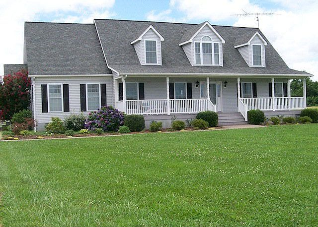 1st image of 376 Potomac Dr