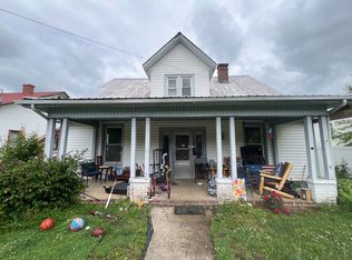 327 Joslyn Ave, Pennington Gap, VA 24277