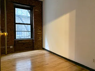 Rented by PocketBroker Inc