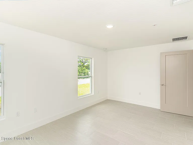 1635 Par St NE #2202 — Photo 24