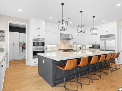 117 Crossover, Irvine, CA, 92618