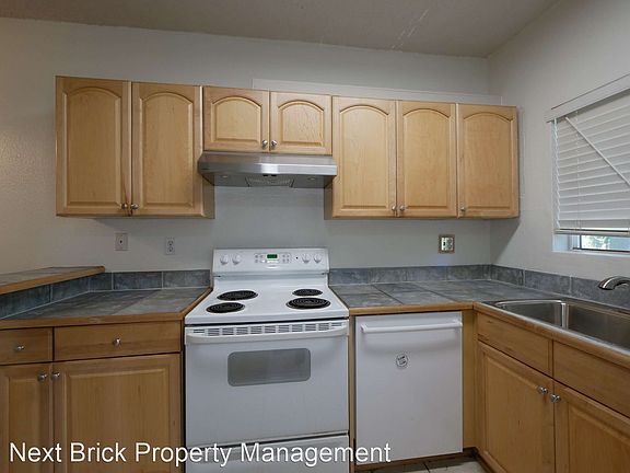 5th image of 14527 NE 40th St APT G305
