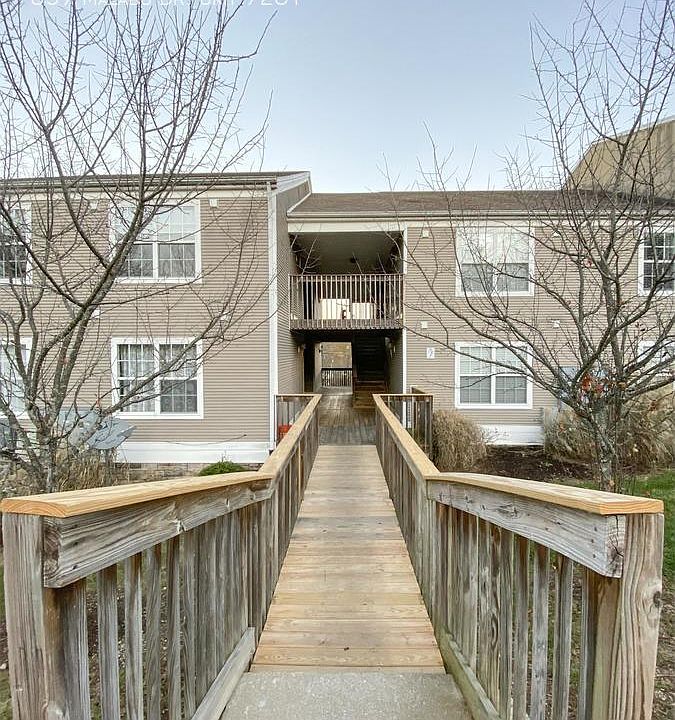 1st image of 857 Malabu Dr APT 7201