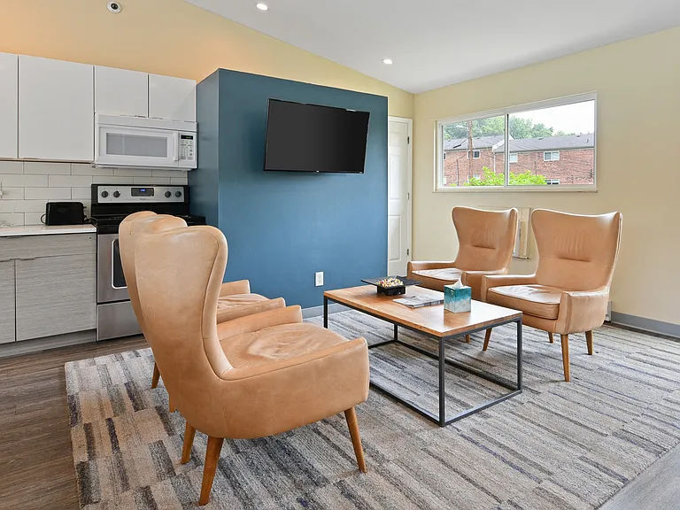 Heritage Hill Estates Apartments — Photo 24