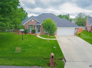 102 Codee Ct, Mt Pleasant, TX 75455