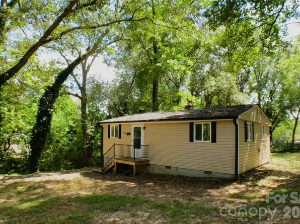 216 E Georgia Ave, Bessemer City, NC 28016