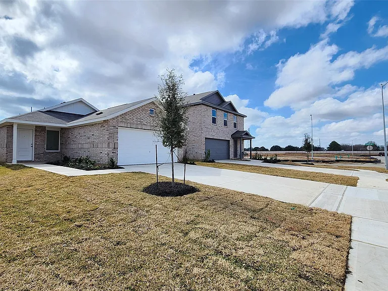 26819 Feather Reed Dr — Photo 3