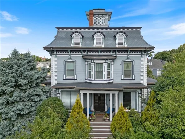 281 Ocean St APT 4, Lynn, MA 01902