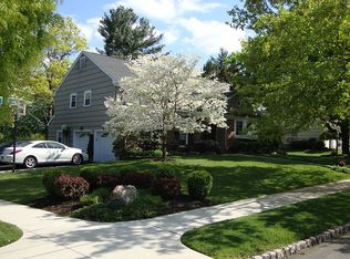 218 Lynn Ln, Westfield, NJ 07090