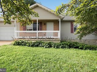 162 Georgia Ave, Charles Town, WV 25414