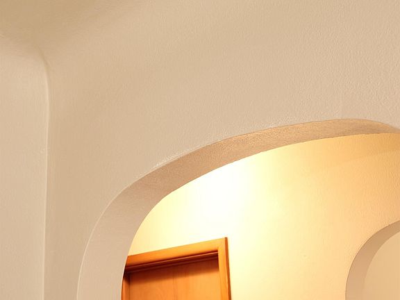 Custom Cove Ceilings and Archways