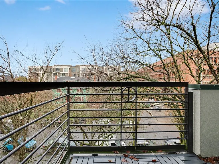 Kearney Court Apartments — Photo 15