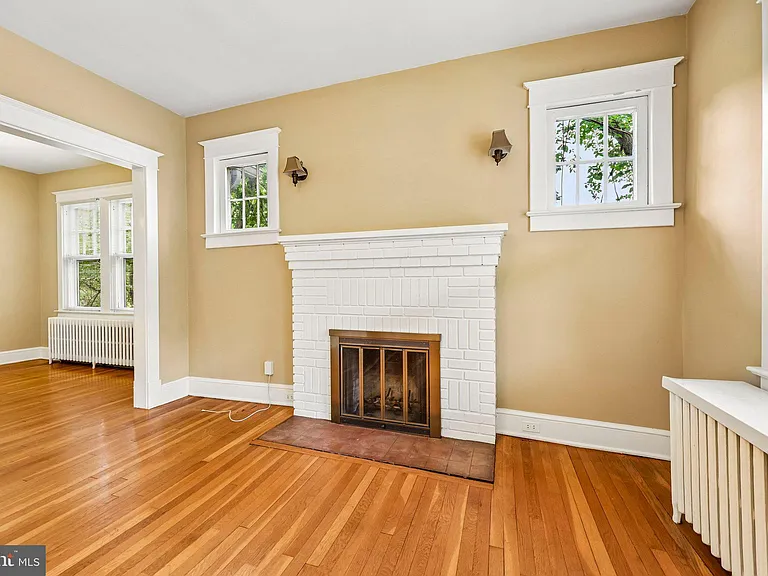 526 N Ivy St — Photo 14