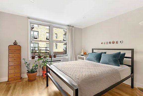 2nd image of 60 9th St APT 402