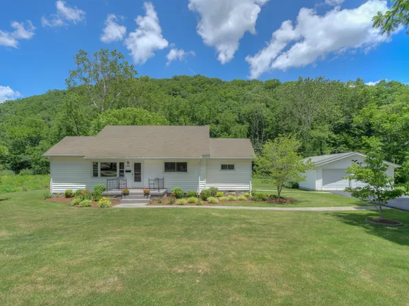 4091 Lead Mine Rd, Hiwassee, VA 24347