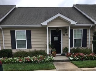 3294 Hyde Place Cir, Winston Salem, NC 27103