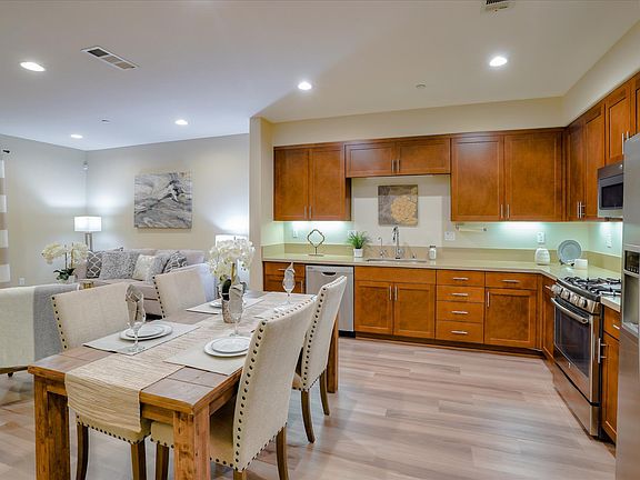 3rd image of 17040 Saint Anne Ln