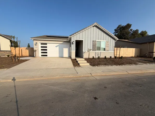2173 N Renn Ave, Clovis, CA 93619
