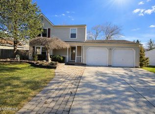 18 Plymouth Drive, Howell, NJ 07731