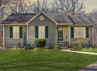 2280 Ferry Rd, Clarksville, TN 37040