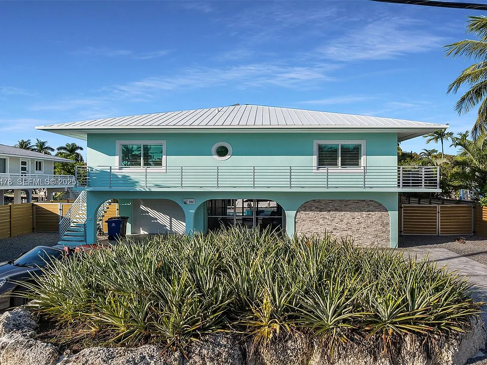 232 W Seaview Dr