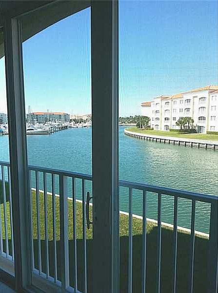 1st image of 18 W Harbour Isle Dr #202