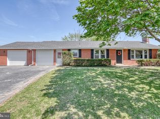 1895 Douglas Dr, Carlisle, PA 17013