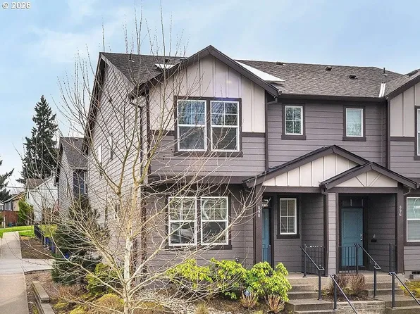 898 N 18th Ave, Cornelius, OR 97113
