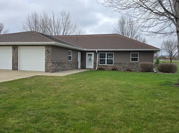 818 Southview Ct W, Marshall, MN 56258