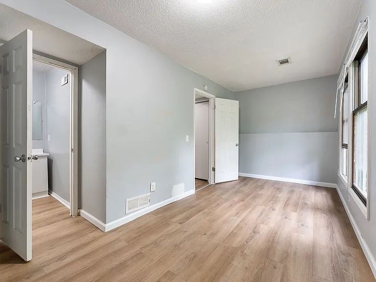 3207 Schuetzen Ln — Photo 14