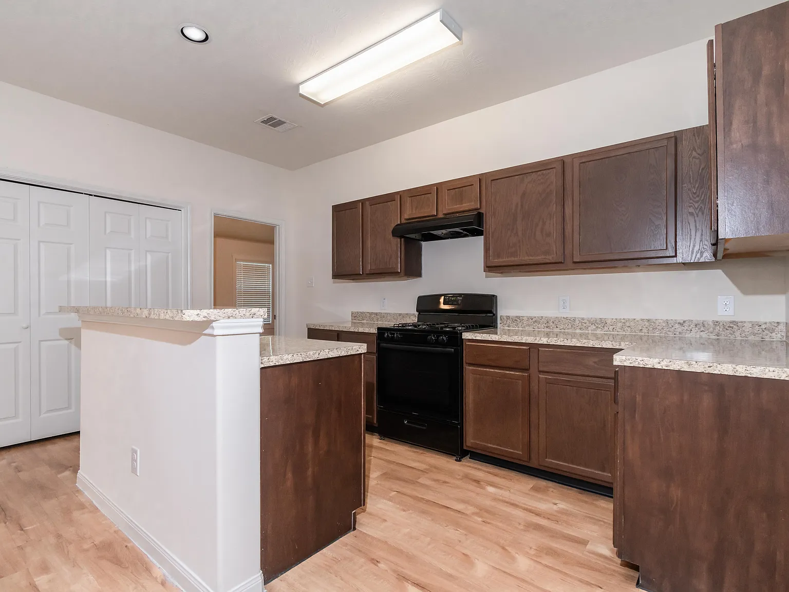 Southview Villas — Photo 2