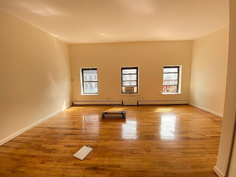 1st image of 438 3rd Ave APT 6F
