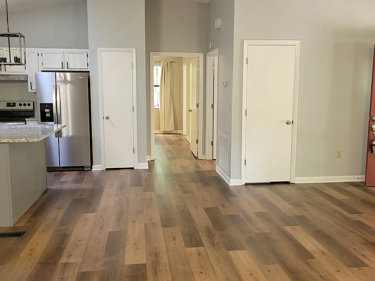 111 Devon Rd — Photo 26