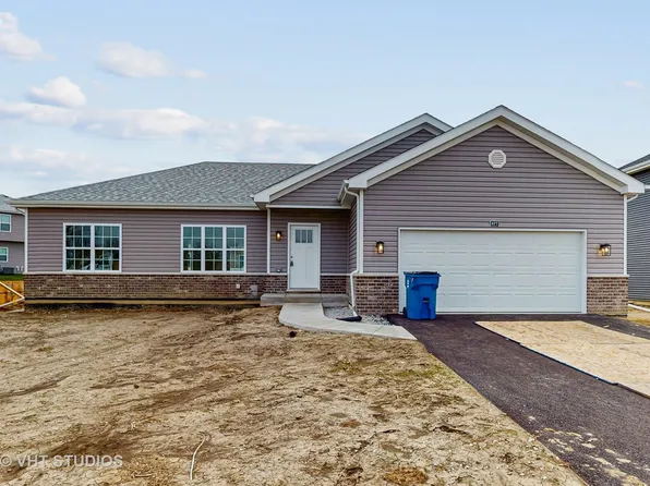877 Yorkshire Ter, Crete, IL 60417