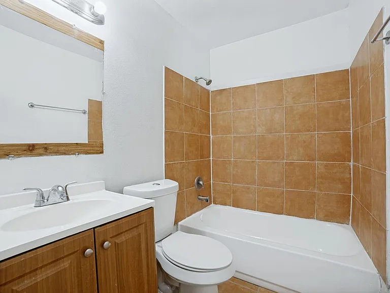 342 Consuelo — Photo 22