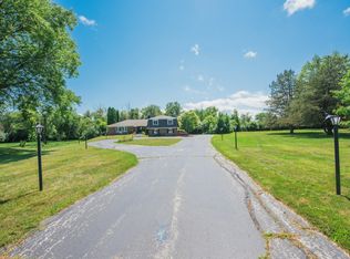 1545 W Spruce Ct #1, Milwaukee, WI 53217