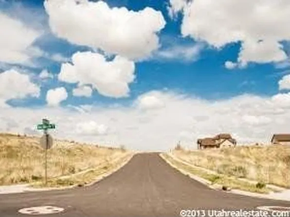 15117 S Desert Eagle Cir, Bluffdale, UT 84065