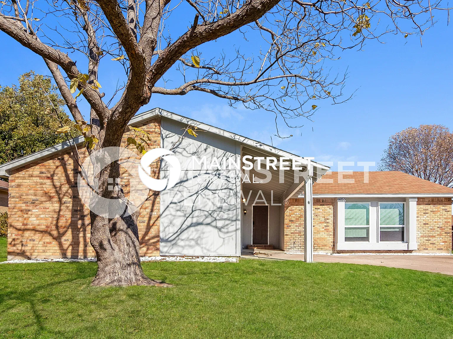 9920 Edmund Dr — Photo 1