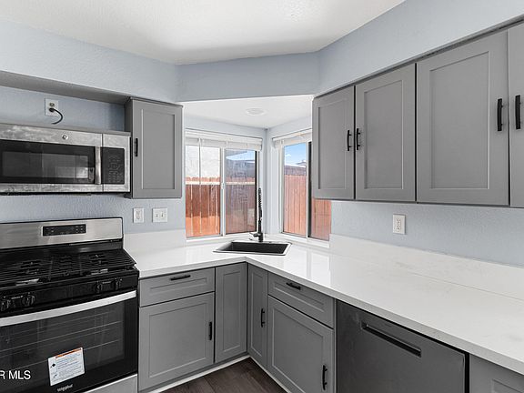 5th image of 37666 Scomar St