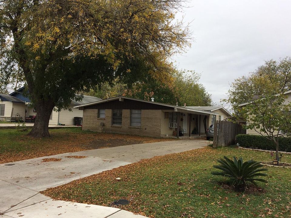 1st image of 1118 San Angelo 2nd Unit In Duplex