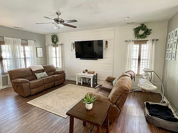 5th image of 4408 Stone Mountain Dr