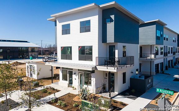 2nd image of 657 Stadtbach St #0