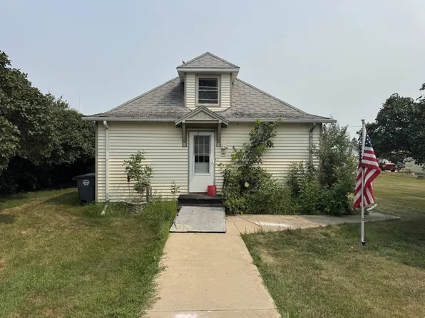 354 3rd Ave, Newburg, ND 58762