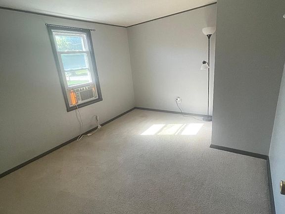 5th image of 8209 W Weller St