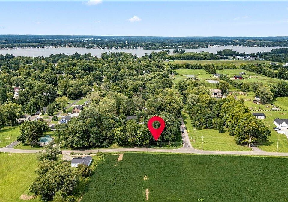 1st image of 0 Queen Rd NE