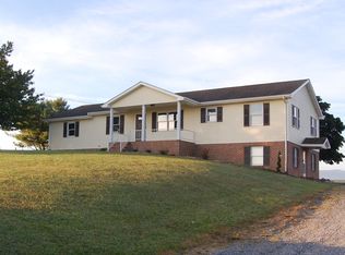 1363 Christians Creek Rd, Staunton, VA 24401