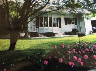 620 E Essex Ave, Salem, SD 57058